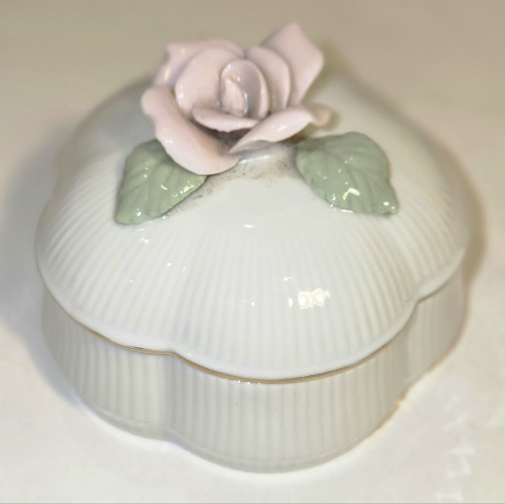 Vintage Heritage House Celebration Of Love Jewelry Music Box Pink Rose Edelweiss